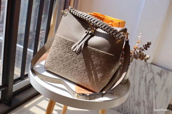 LOUIS VUITTON MAIDA HOBO 0722